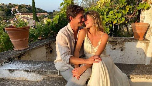 mobile - carousel-hero-element image-9